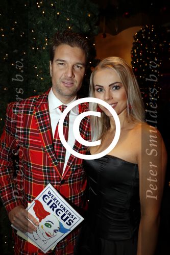 Amsterdam 21 december 2017
Premiere kerstcircus in Carre. Bas Muijs met vrouw