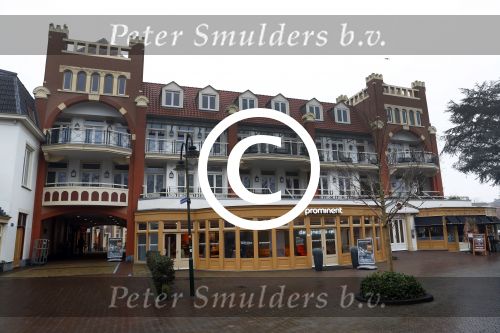 Laren 20 december 2017
De familie Blokker heeft het penthouse/appartement van de familie de Mol gekocht.
