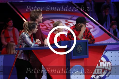 Aalsmeer 20 december 2017
Opnames de curling quiz met Frans Bauer Mark Tuitert Ellen Hoog Brace Sjoerd v Ramshorst Evert ten Napel Levi v Kempen Frank Lammers Sanne en Lieke Wevers. De opnames vinden plaats in de studio in Aalsmeer.