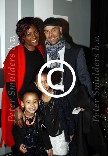 Amsterdam 24 december 2017
RTL kerst show in het ziggo dome. Tjeerd Oosterhuis met Edsilia Rombley en hun dochters