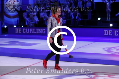 Aalsmeer 20 december 2017
Opnames de curling quiz met Frans Bauer Mark Tuitert Ellen Hoog Brace Sjoerd v Ramshorst Evert ten Napel Levi v Kempen Frank Lammers Sanne en Lieke Wevers. De opnames vinden plaats in de studio in Aalsmeer.