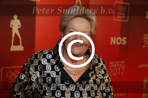 Amsterdam 19 december 2017 
Sportgala in de Rai. Sportman en sportvrouw van het jaar verkiezing. Erica Terpstra met manager Margriet Zeegers