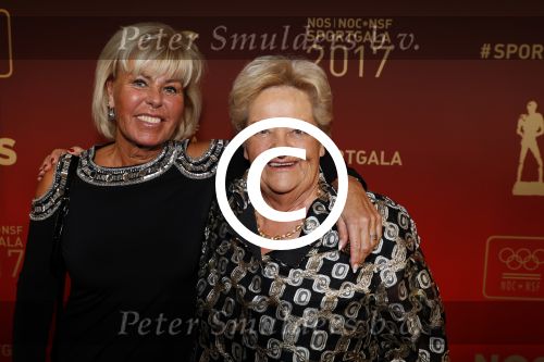 Amsterdam 19 december 2017 
Sportgala in de Rai. Sportman en sportvrouw van het jaar verkiezing. Erica Terpstra met manager Margriet Zeegers
