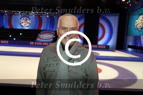 Aalsmeer 20 december 2017
Opnames de curling quiz met Frans Bauer Mark Tuitert Ellen Hoog Brace Sjoerd v Ramshorst Evert ten Napel Levi v Kempen Frank Lammers Sanne en Lieke Wevers. De opnames vinden plaats in de studio in Aalsmeer.