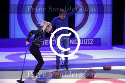 Aalsmeer 20 december 2017
Opnames de curling quiz met Frans Bauer Mark Tuitert Ellen Hoog Brace Sjoerd v Ramshorst Evert ten Napel Levi v Kempen Frank Lammers Sanne en Lieke Wevers. De opnames vinden plaats in de studio in Aalsmeer.