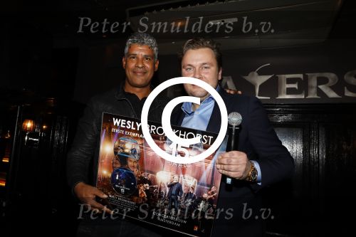 Amsterdam 14 december 2017
DVD presentatie Wesly Bronkhorst bij Players in Amsterdam. Frank Rijkaard