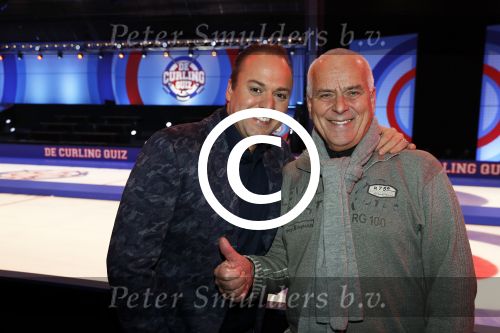 Aalsmeer 20 december 2017
Opnames de curling quiz met Frans Bauer Mark Tuitert Ellen Hoog Brace Sjoerd v Ramshorst Evert ten Napel Levi v Kempen Frank Lammers Sanne en Lieke Wevers. De opnames vinden plaats in de studio in Aalsmeer.