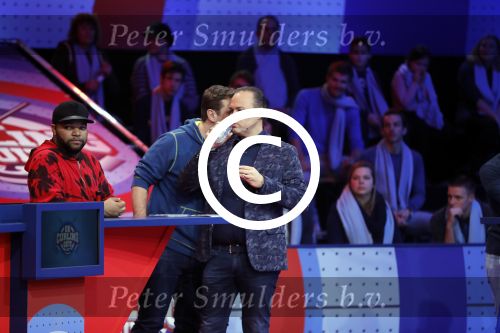 Aalsmeer 20 december 2017
Opnames de curling quiz met Frans Bauer Mark Tuitert Ellen Hoog Brace Sjoerd v Ramshorst Evert ten Napel Levi v Kempen Frank Lammers Sanne en Lieke Wevers. De opnames vinden plaats in de studio in Aalsmeer.
