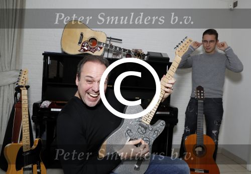 Fijnaart 27 december 2017 
Frans Mariska Christiaan Frans Jan en Lucas Bauer thuis.