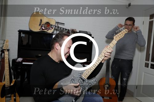 Fijnaart 27 december 2017 
Frans Mariska Christiaan Frans Jan en Lucas Bauer thuis.