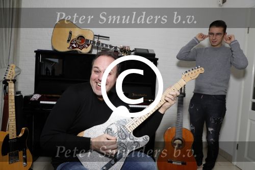 Fijnaart 27 december 2017 
Frans Mariska Christiaan Frans Jan en Lucas Bauer thuis.