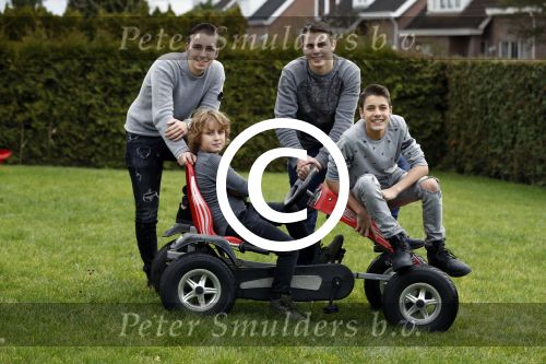 Fijnaart 27 december 2017 
Frans Mariska Christiaan Frans Jan en Lucas Bauer thuis.