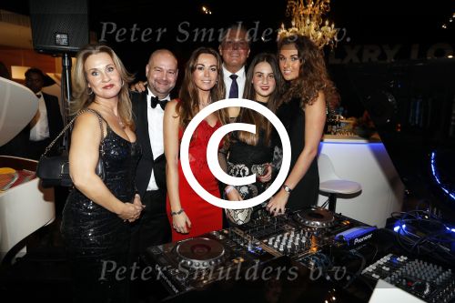Amsterdam 7 december 2017
Luxury fair in de RAI. Frans Populiers met familie