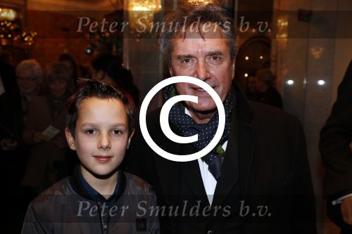 Amsterdam 21 december 2017
Premiere kerstcircus in Carre. Henny Vrienten met zoon