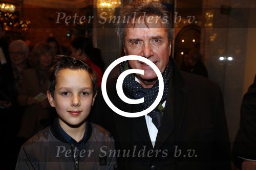 Amsterdam 21 december 2017
Premiere kerstcircus in Carre. Henny Vrienten met zoon