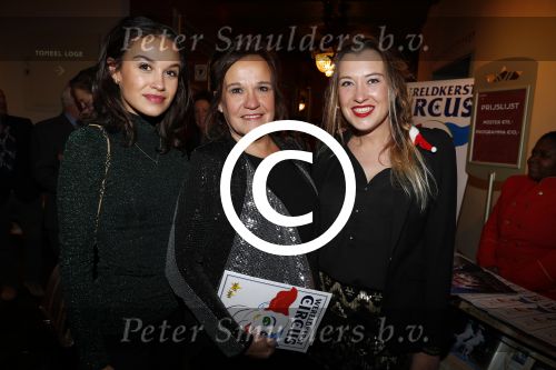 Amsterdam 21 december 2017
Premiere kerstcircus in Carre. Holly Lola en Xandra Brood