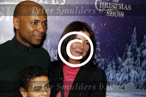 Amsterdam 24 december 2017
RTL kerst show in het ziggo dome. Humberto tan met vrouw en zoon