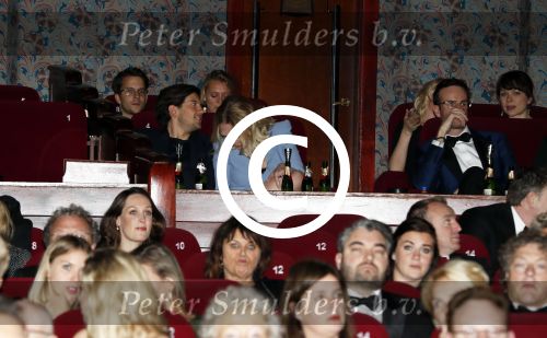 Amsterdam 18 december 2017
Premiere huisvrouwen bestaan niet in Tuschinski. Jelka v Houten verliefd ?