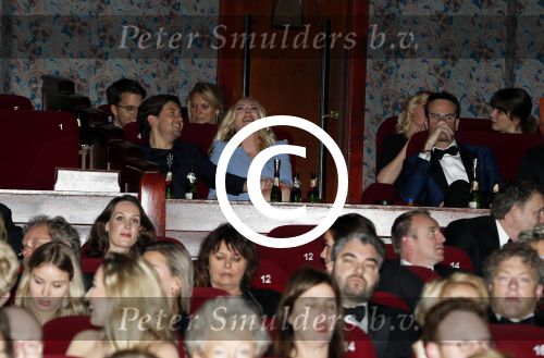 Amsterdam 18 december 2017
Premiere huisvrouwen bestaan niet in Tuschinski. Jelka v Houten verliefd ? met Dook van Dijck