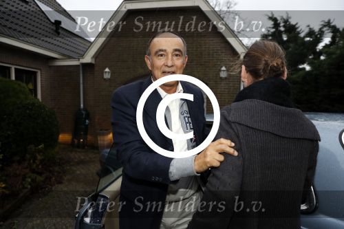 Alkmaar 7 december 2017
Julio Poch komt aan bij zijn huis nadat hij terug gekomen is uit Argentinie