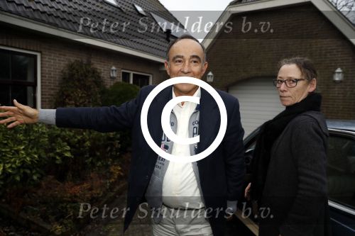 Alkmaar 7 december 2017
Julio Poch komt aan bij zijn huis nadat hij terug gekomen is uit Argentinie
