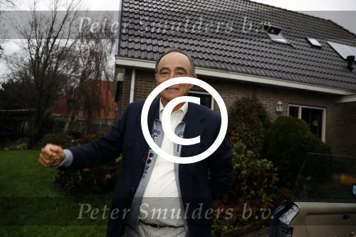 Alkmaar 7 december 2017
Julio Poch komt aan bij zijn huis nadat hij terug gekomen is uit Argentinie