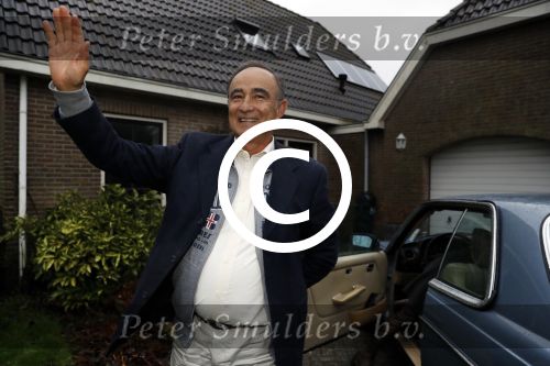 Alkmaar 7 december 2017
Julio Poch komt aan bij zijn huis nadat hij terug gekomen is uit Argentinie