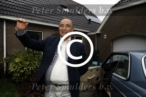 Alkmaar 7 december 2017
Julio Poch komt aan bij zijn huis nadat hij terug gekomen is uit Argentinie