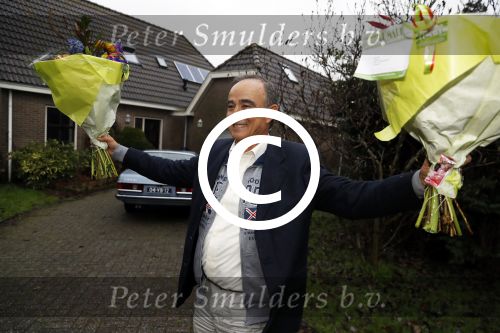 Alkmaar 7 december 2017
Julio Poch komt aan bij zijn huis nadat hij terug gekomen is uit Argentinie