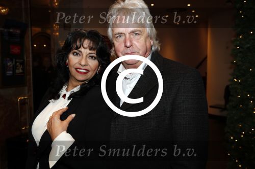 Amsterdam 21 december 2017
Premiere kerstcircus in Carre. 
Laura Fygi met man