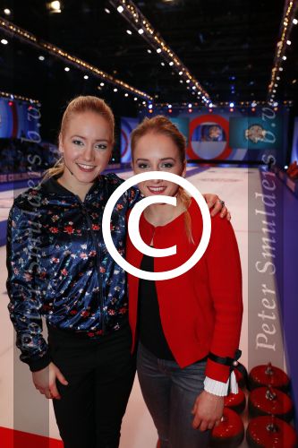 Aalsmeer 20 december 2017
Opnames de curling quiz met Frans Bauer Mark Tuitert Ellen Hoog Brace Sjoerd v Ramshorst Evert ten Napel Levi v Kempen Frank Lammers Sanne en Lieke Wevers. De opnames vinden plaats in de studio in Aalsmeer.