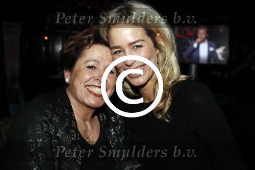 Amsterdam 14 december 2017
DVD presentatie Wesly Bronkhorst bij Players in Amsterdam. Marieke v Rootselaar met moeder