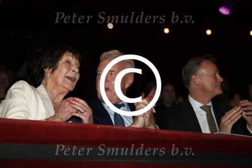 Amsterdam 21 december 2017
Premiere kerstcircus in Carre. Mies Bouwman met andre v Duin