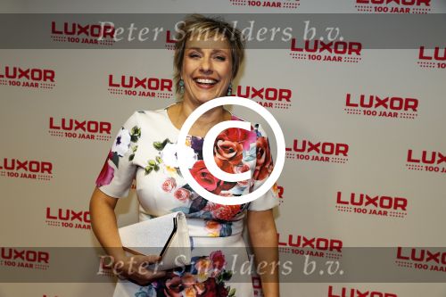 Rotterdam 22 december 2017
100 jaar het oude Luxor in Rotterdam. Mylene d\'Anjou met ..
Mylene d Anjou