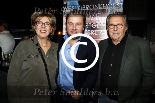 Amsterdam 14 december 2017
DVD presentatie Wesly Bronkhorst bij Players in Amsterdam. Wesly met zijn ouders