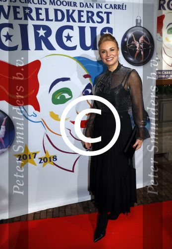 Amsterdam 21 december 2017
Premiere kerstcircus in Carre. Pernille la Lau met kinderen