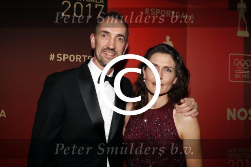 Amsterdam 19 december 2017 
Sportgala in de Rai. Sportman en sportvrouw van het jaar verkiezing. Peter Blange met partner