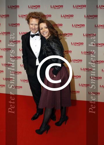 Rotterdam 22 december 2017
100 jaar het oude Luxor in Rotterdam. Pim Muda met vrouw/vriendin