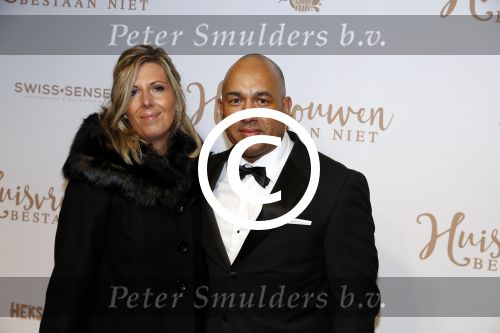 Amsterdam 18 december 2017
Premiere huisvrouwen bestaan niet in Tuschinski.