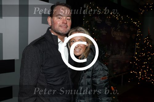 Amsterdam 24 december 2017
RTL kerst show in het ziggo dome. Richard beveiliging met vrouw