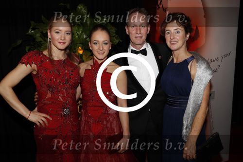 Amsterdam 19 december 2017 
Sportgala in de Rai. Sportman en sportvrouw van het jaar verkiezing. Turnsters Lieke Wevers en zus Sanne kwamen met hun ouders