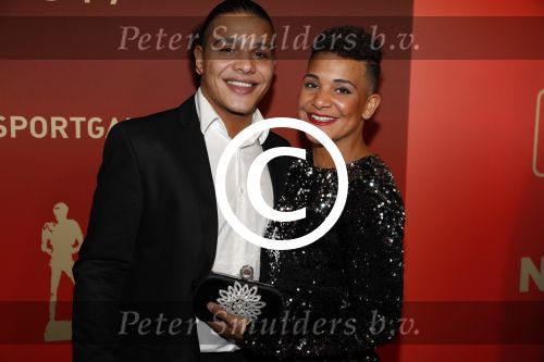 Amsterdam 19 december 2017 
Sportgala in de Rai. Sportman en sportvrouw van het jaar verkiezing. Shanice van de Sanden

 met broer