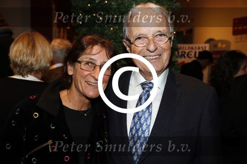 Amsterdam 21 december 2017
Premiere kerstcircus in Carre. Theo Heuft met vrouw
