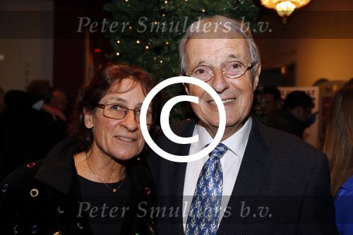 Amsterdam 21 december 2017
Premiere kerstcircus in Carre. Theo Heuft met vrouw