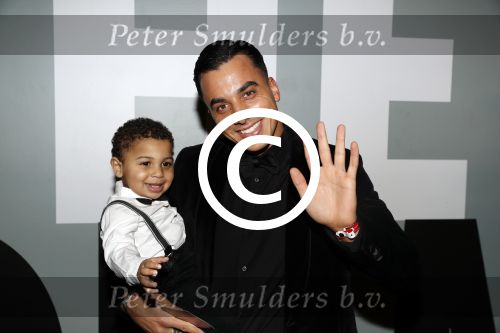 Amsterdam 24 december 2017
RTL kerst show in het ziggo dome. Timor Steffens met zus moeder en neefje