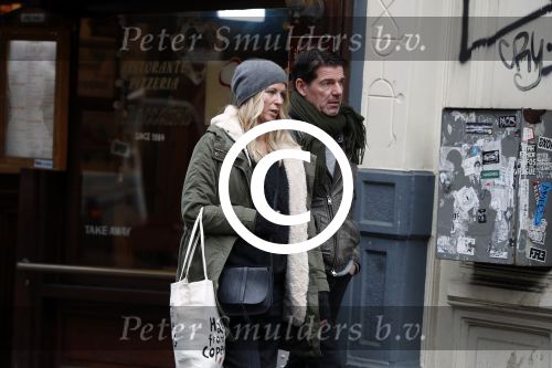 Amsterdam 19 december 2017
Twan Huydts en zijn vrouw op de Utrechtsestraat