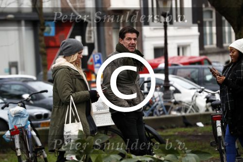 Amsterdam 19 december 2017
Twan Huydts en zijn vrouw op de Utrechtsestraat