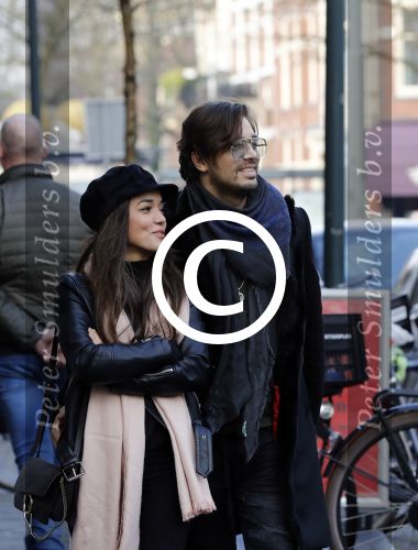 Amsterdam 22 december 2017 
Waylon en zijn nieuwe Bibi Breijman doen boodschappen.