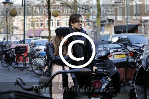 Amsterdam 22 december 2017 
Waylon en zijn nieuwe Bibi Breijman doen boodschappen.