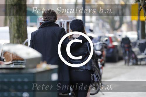 Amsterdam 22 december 2017 
Waylon en zijn nieuwe Bibi Breijman doen boodschappen.
